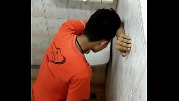 Preview 2 of Pornuha Tuly Qrn - boy jerk spy
