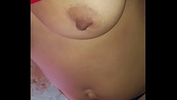 Preview 1 of She Max Sex Video - vizinha puta fudendo com meninos bandidos quem comanda por que ele deve