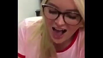 Preview 1 of Dad Sun Girl - Boquete da loira gostosa - gozando na cara