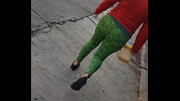 Preview 2 of Brazrres Hd - Vecina en la calle
