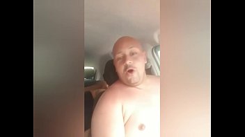 Preview 1 of Julie Cash Vs Monster Cock - Marido Leo ogro leva esposa para se divertir na praia