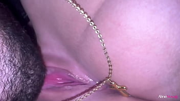 Preview 2 of Mandingo And Ciera Sage - Loira peituda fica molhadinha enquanto tem a bucetinha chupada e ainda pede o pau do namorado pra chupar com vontade - Aline Novak