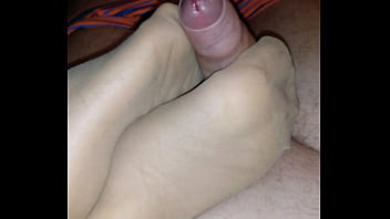 Preview 2 of Reap Forsee - homemade nylon footjob with cumshot over her stinky feet