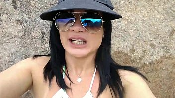 Preview 4 of Feet 4d - Fui da um rol&ecirc_ na praia e achei uma piroca gostosa  para foder e acabei bebendo leitinho .veja mais em xv red