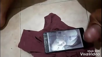 Preview 3 of Girl And Fucks Animals - Cumtribute a la foto de la esposa de un amigo que me lo pidi&oacute_