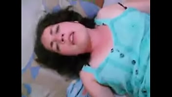Preview 1 of Femalefake Taxi Rumahporno - Hace su cara de dolor