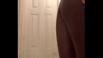 Preview 4 of X Mporn - Banho ao vivo