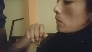 Preview 2 of Doctor Fucking Withe Piationt - Chupa y se lo mete todo