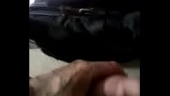 Preview 1 of 3mb Ki - Jacking off