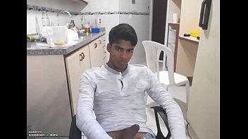 Preview 1 of Phimxet Nhut - Venezuela Twink Office Webcam