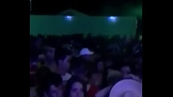 Preview 4 of Xxx Fethre And Sister - Comendo a namorada no baile