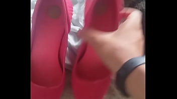 Preview 1 of Babay Yong - Mandei gozar no meu salto rosa