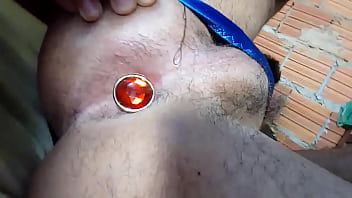 Preview 3 of Digi Ki Bf - Colocando plug anal dourado