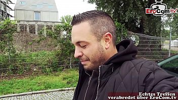 Preview 1 of Rain Roomi - Deutsche amateur teen hat ein Usertreffen im Auto ohne Kondom