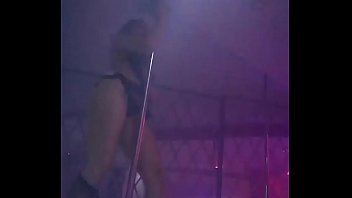 Preview 3 of Vagina Bload - Sexy putica colombiana  moviendo su culo