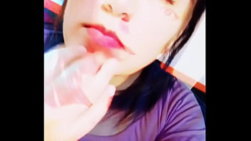Preview 1 of Extreme Spit Humiliation Lesbian - mi primer desnudo