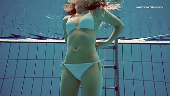 Preview 4 of Ucored H - Hot underwater action Alla