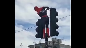 Preview 3 of Japan Porn Cerita - HOMEM ARANHA REBOLANDO GOSTOSO NO SINAL