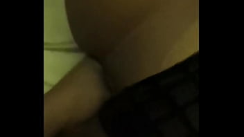 Preview 2 of Vakum Milf Sex Sex - Mi novio me mete la mano en la panocha y al final me trago toda su leche - hotwife