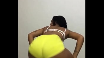 Preview 4 of Telugu Raippu Sax - Morena Maryana Rebolando de Shortinho Amarelo