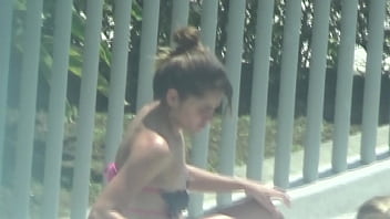 Preview 2 of Indian Boss Secretary Sex - Espiando a Rubia en la Piscina