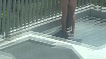 Preview 1 of Indian Boss Secretary Sex - Espiando a Rubia en la Piscina