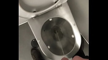 Preview 2 of Gay Bipornu - Pissing on train