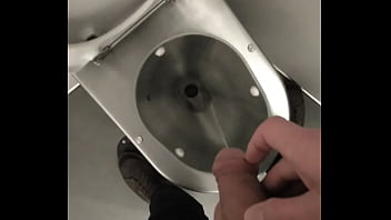 Preview 1 of Gay Bipornu - Pissing on train