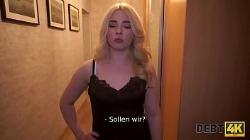 Preview 1 of Nude Bap Beti Sex - Debt4k. H&uuml_bsche Lassie verf&uuml_hrt Kredit-Agentin f&uuml_r verr&uuml_ckten Sex,  um ihre Schulden zu schlie&szlig_en