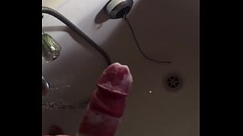 Preview 4 of Brezzers Lesbeyan Vodeos - Dusche Masturbatio