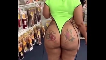 Preview 2 of American Sex Online - Big Ass Jamaican Ebony Juicy Booty Before Being Fucked