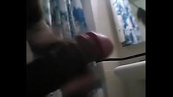 Preview 4 of No Xxxii E - In da bathroom