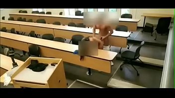 Preview 4 of Teachers Ass Fuck By Black Dik - Pegos fazendo sexo na sala da faculdade