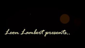 Preview 1 of Luna Maya Dan Ariel Indo - thong does not cover nothing ass shake in the window