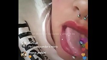 Preview 1 of Bnit Tsn - Liz toc&aacute_ndose  en vivo  (parte 3)