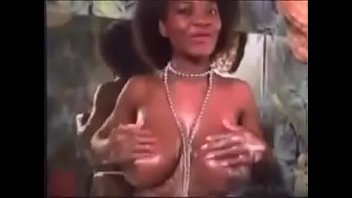 Preview 4 of 4k Alexis - Vintage Black MILF Amazing Big Tits