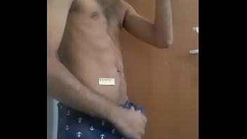 Preview 3 of Dad My Wife Sex - Exibindo o volume na cueca