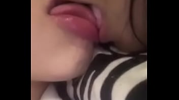 Preview 2 of Sunny Leon Xxx Full Move - Beijo gostoso bem delicioso