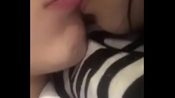 Preview 4 of Sunny Leon Xxx Full Move - Beijo gostoso bem delicioso
