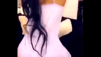 Preview 2 of Sexxxye Voure - Ssakuratv-Bombe latina cochonne twerk avec un corp de d&eacute_esse