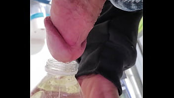 Preview 4 of Hared Saxe - Fill a bottle with hot piss