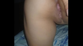 Preview 3 of Erotic Kinky - Compa&ntilde_era del gym bien depilada y con cameltoe (parte 1)