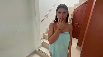 Preview 1 of Indian Cinestar Sex Scandal - La novida de mi amigo se pone cachonda mientras la observo en la ducha,  y termino dandole la follad de su vida con mi norme pene. hl