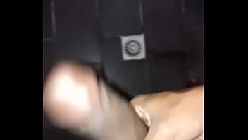 Preview 1 of Best Way To Make Her Orgasm - Punhetando no banheiro