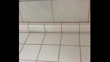 Preview 1 of Dr Lomp Game - Public restroom