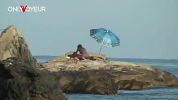 Preview 3 of Fis Time Xnxx - Beach Voyeur. Nude beach photo shoot ended with hardcore sex under the sun