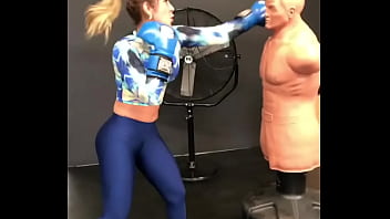 Preview 2 of Lana Violet Happy Tugs Full - Cindy alvarez entrenando