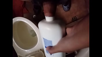 Preview 4 of Nwwl Xxx Wrestling - Mi penesito no cabe en mi shampu pero me vengo dentro