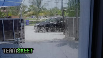 Preview 1 of Xx Video Avec Mains - Car Trouble Cooch Pounding - Kristy May