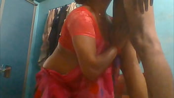 Preview 2 of Aunty Sex Bathroom - Madhu deepthroating a big cock